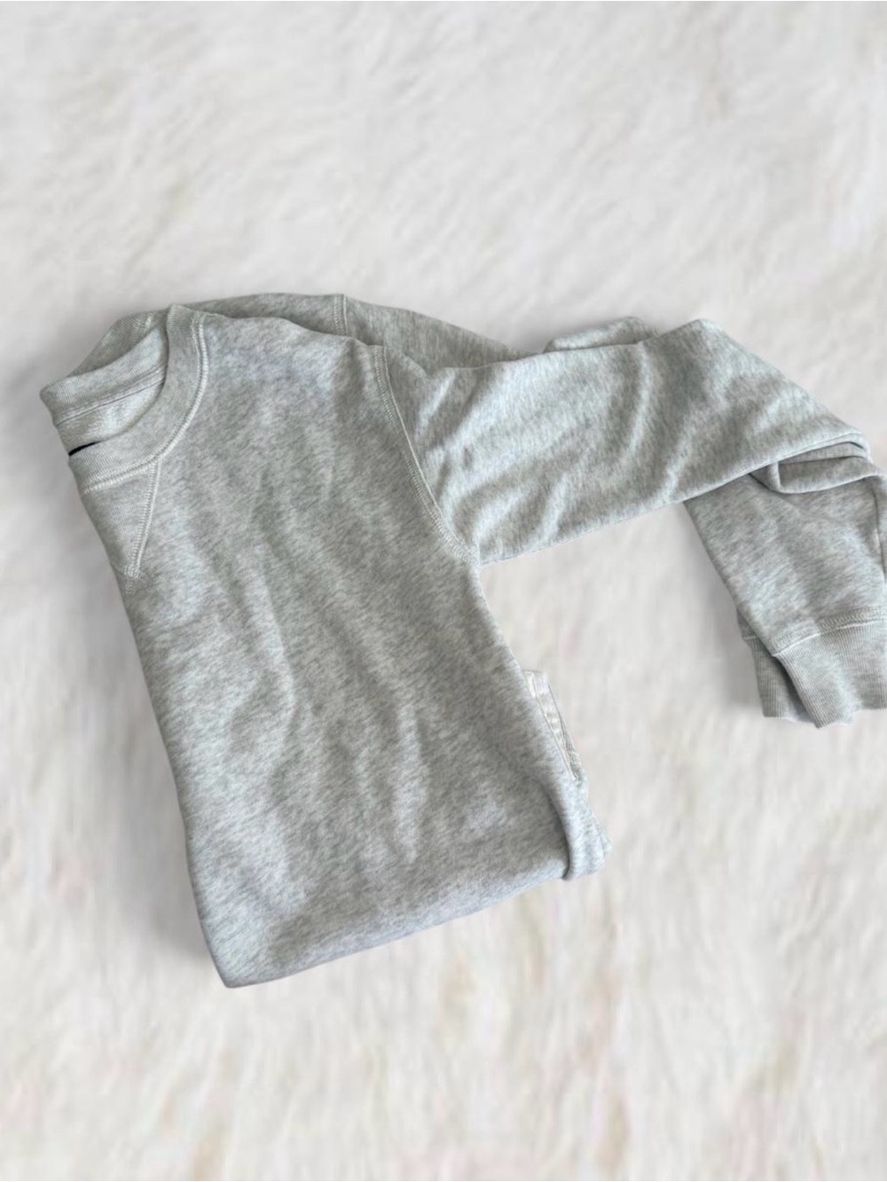 Abercrombie & Fitch Women’s Crewneck Sweatshirt in Heather Gray